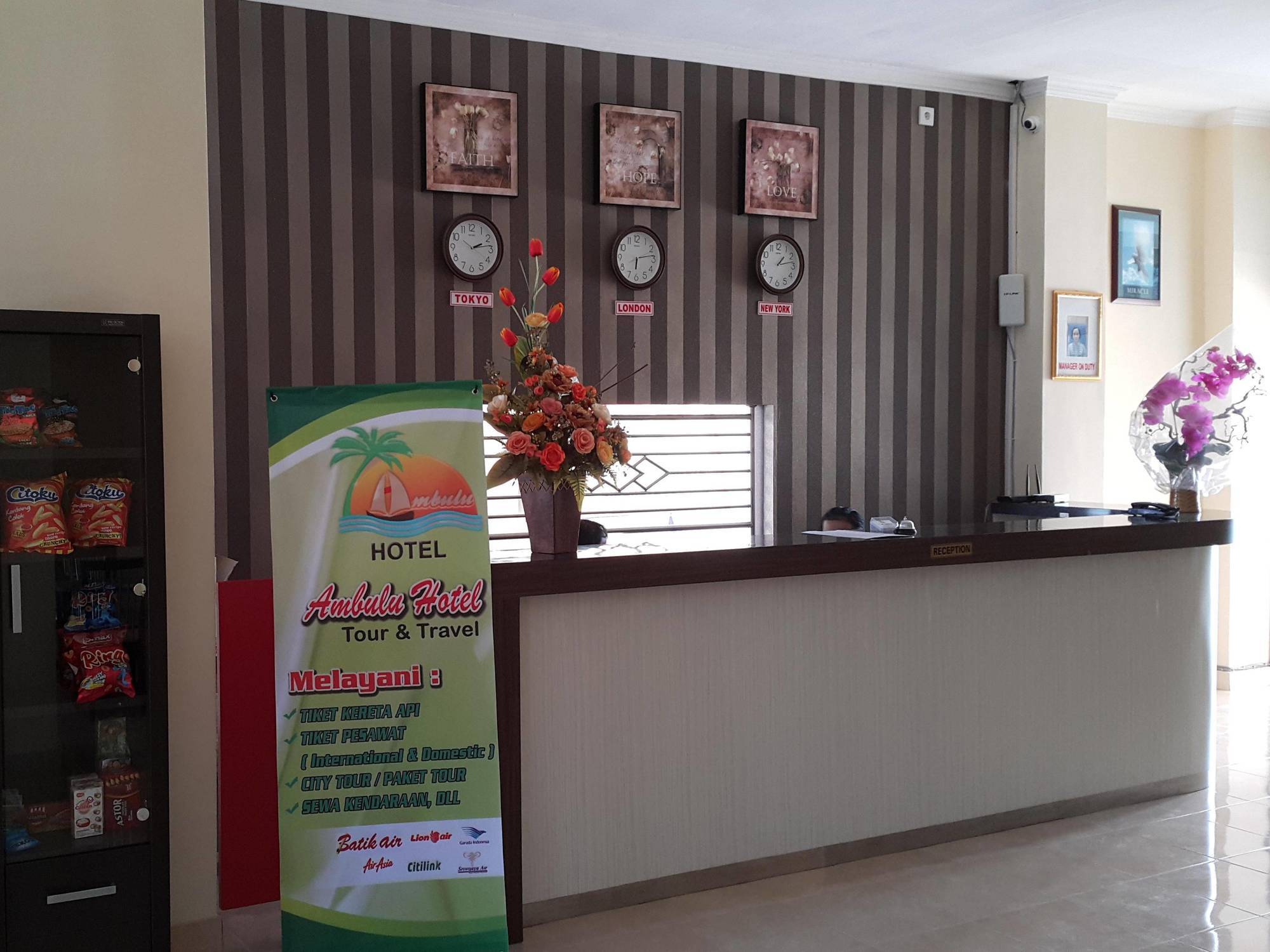Lojejer Ambulu Hotel מראה חיצוני תמונה